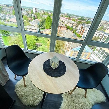 Belvederska Apartment 3 Ivano Frankivsk Bagian luar foto