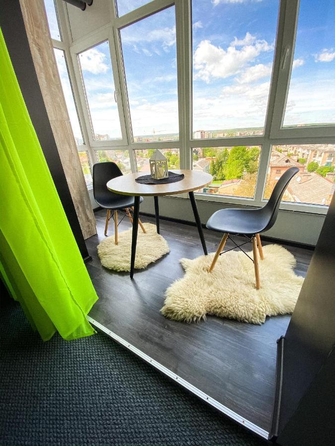 Belvederska Apartment 3 Ivano Frankivsk Bagian luar foto